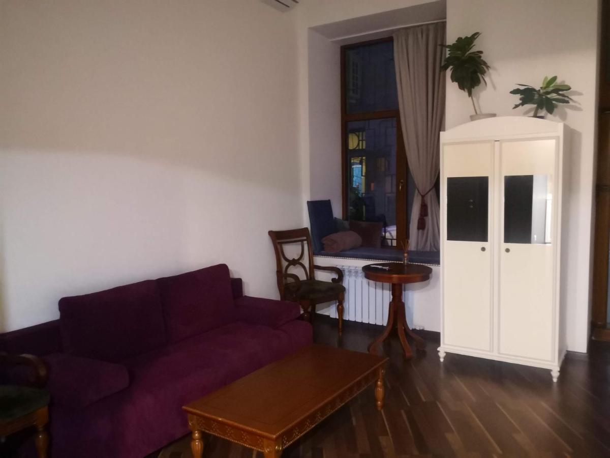 Затишні Апартаменти, Вулиця Дерибасівська, 13 Odessa Exterior foto